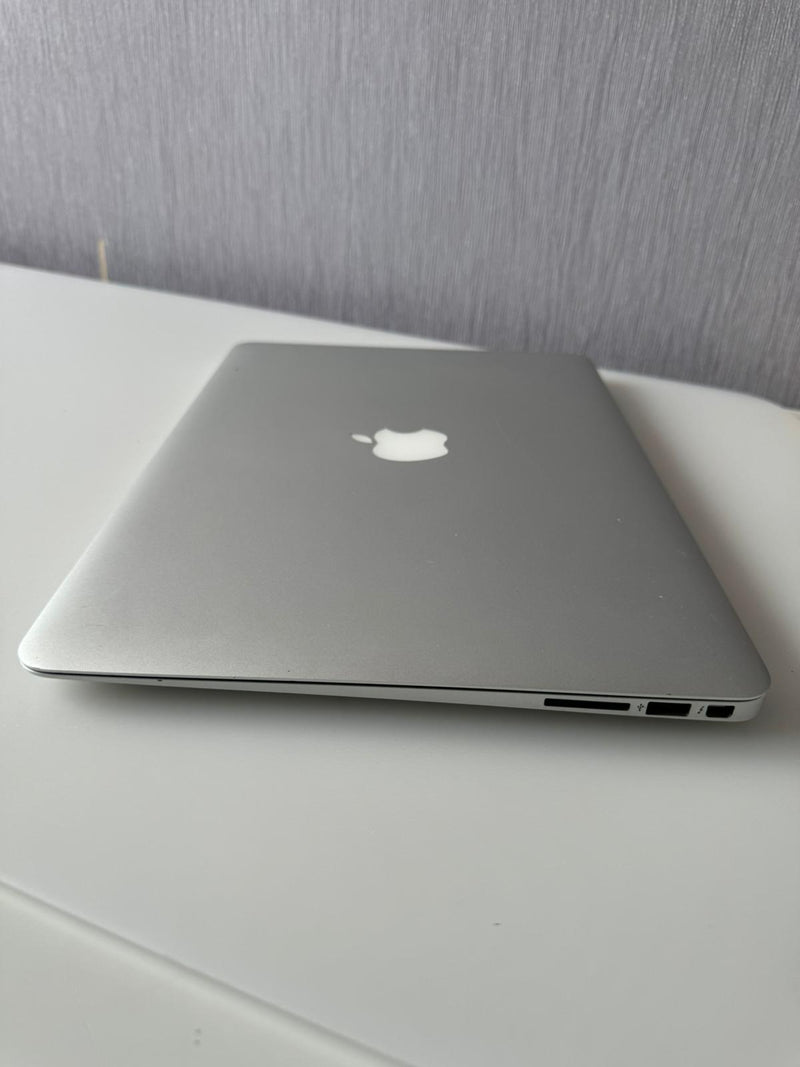 MacBook Air 13 inch 2015